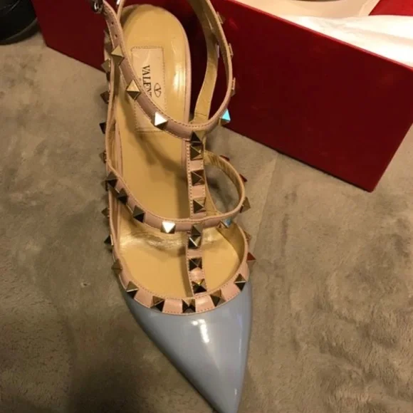 Rockstud valentino in grey - Picture 5 of 8